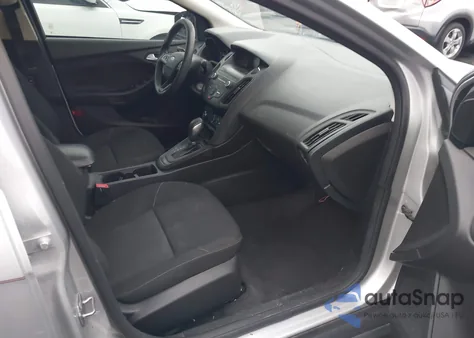 2018 Ford Focus Se z USA, uszkodzony, nr VIN 1FADP3F21JL205405